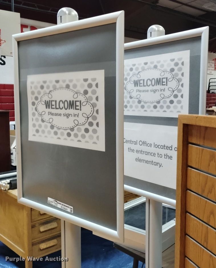 image for item EO9941 (5) message boards