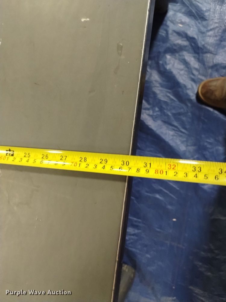 image for item EO9952 (6) desks