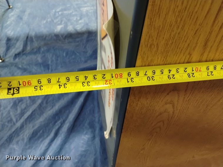 image for item EO9952 (6) desks