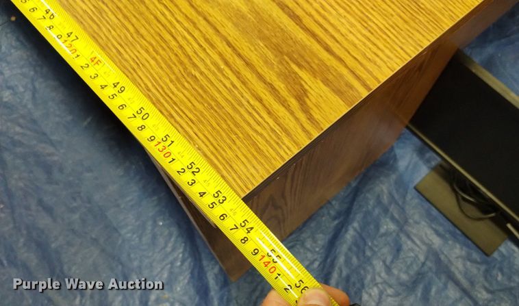 image for item EO9953 (5) desks