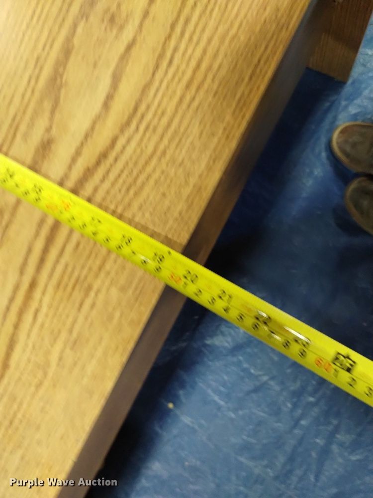 image for item EO9953 (5) desks