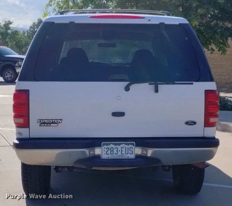 image for item EO9954 1999 Ford Expedition  SUV