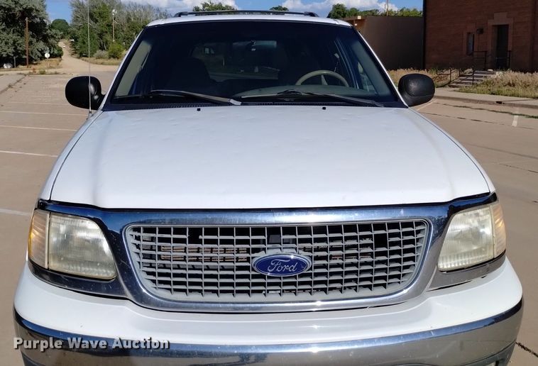 image for item EO9954 1999 Ford Expedition  SUV