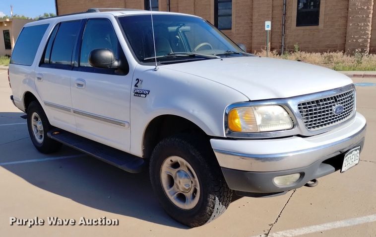 image for item EO9954 1999 Ford Expedition  SUV