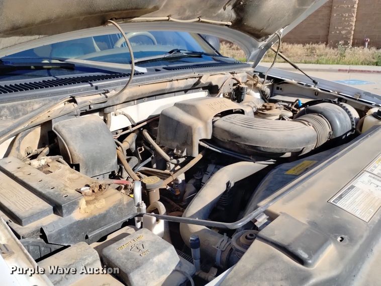 image for item EO9954 1999 Ford Expedition  SUV