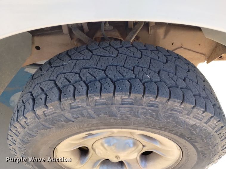 image for item EO9954 1999 Ford Expedition  SUV