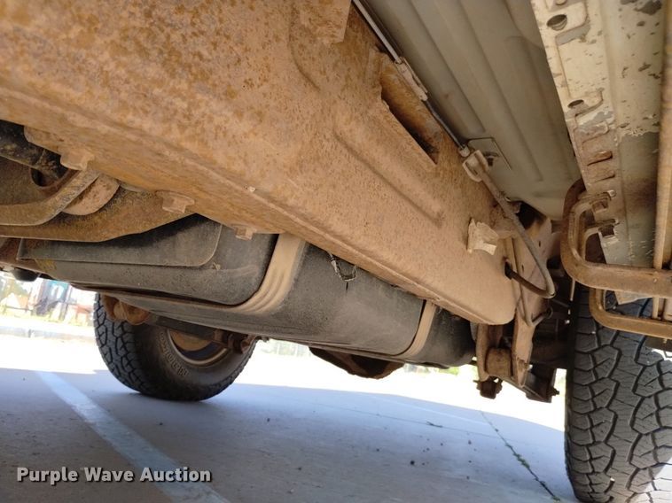 image for item EO9954 1999 Ford Expedition  SUV