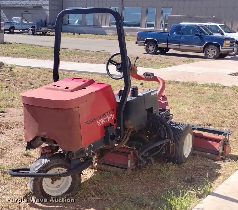 image for item EO9956 Toro Reelmaster 3100-D  reel mower
