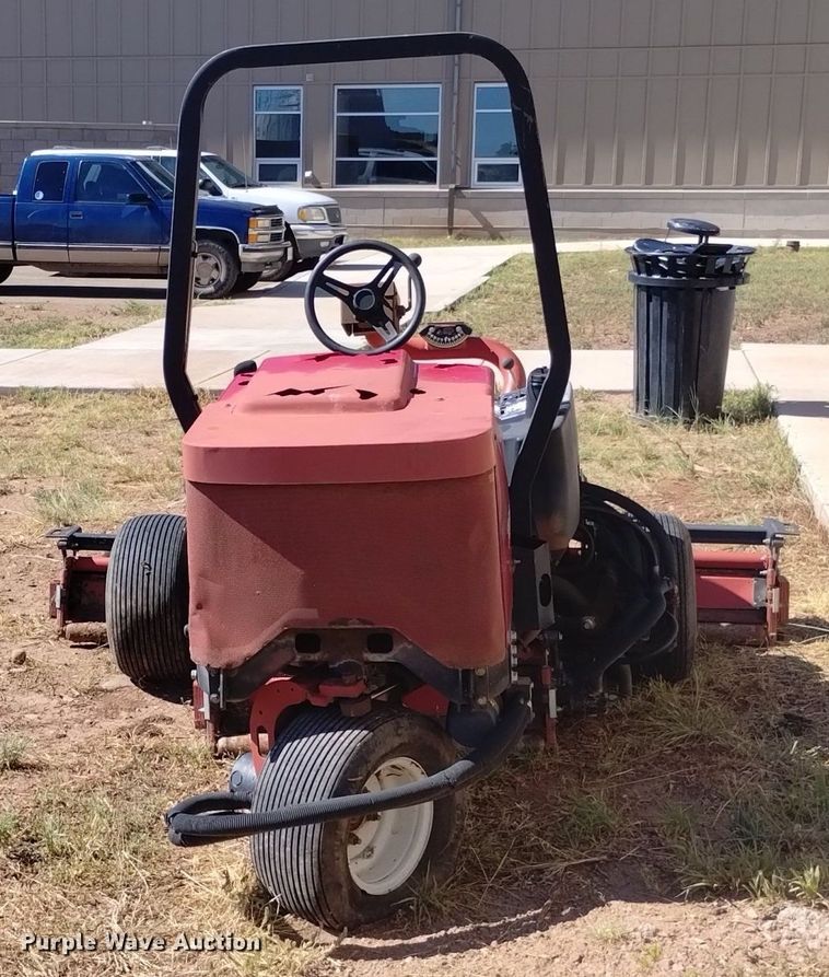 image for item EO9956 Toro Reelmaster 3100-D  reel mower