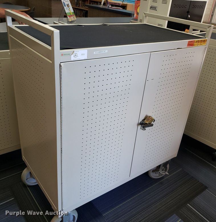 image for item IP9410 (6) charging stations