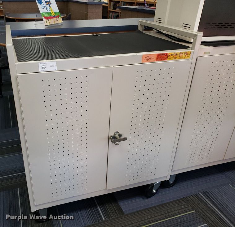 image for item IP9410 (6) charging stations