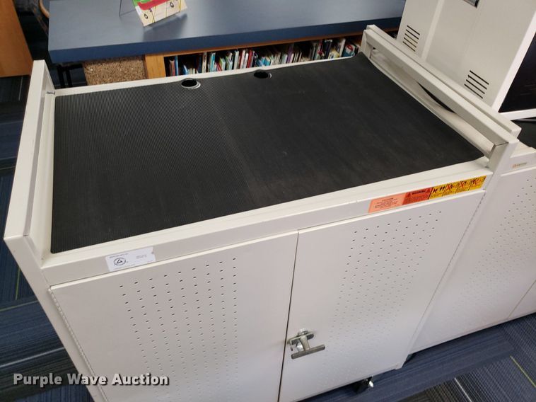 image for item IP9410 (6) charging stations