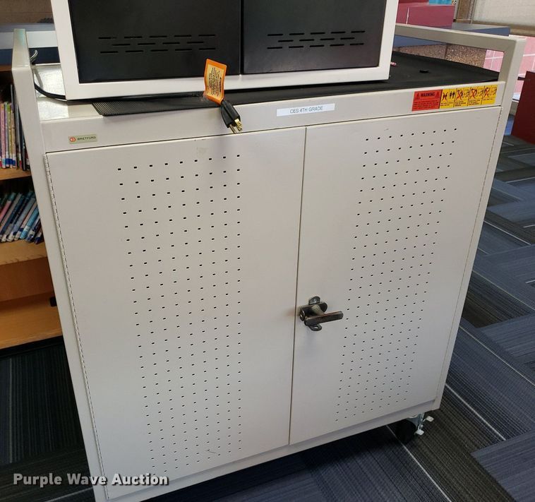 image for item IP9410 (6) charging stations