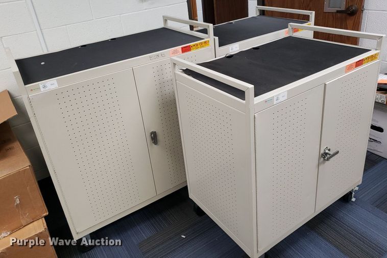 image for item IP9411 (7) charging stations