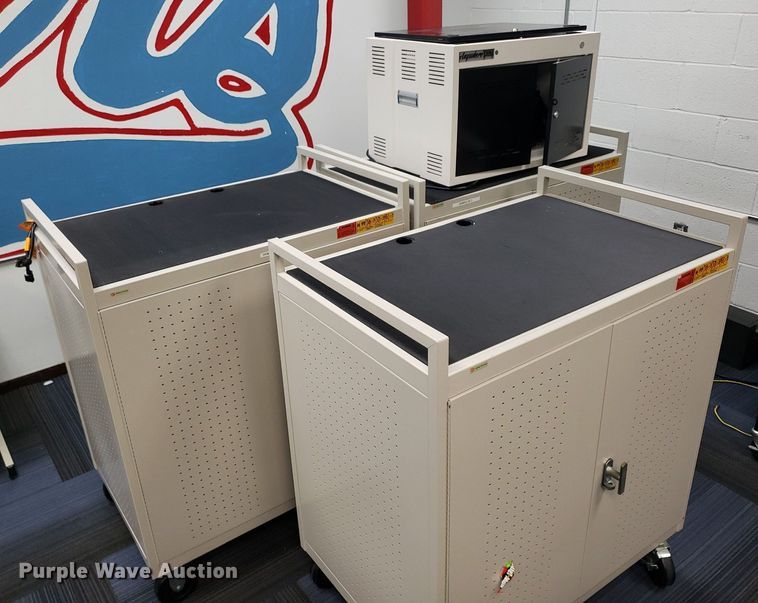 image for item IP9411 (7) charging stations