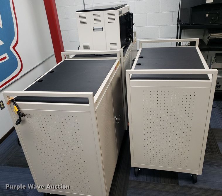 image for item IP9411 (7) charging stations