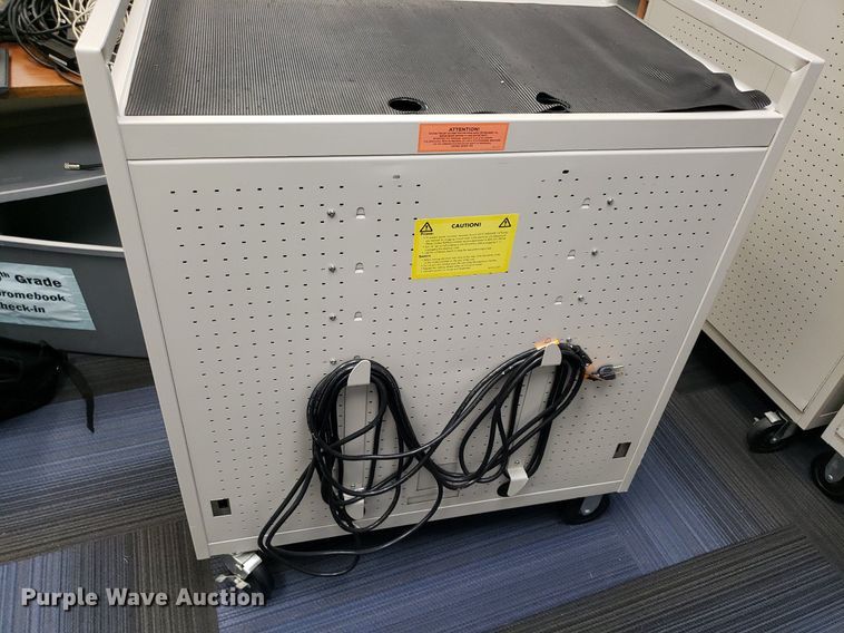 image for item IP9411 (7) charging stations