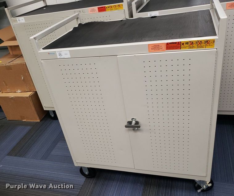 image for item IP9411 (7) charging stations