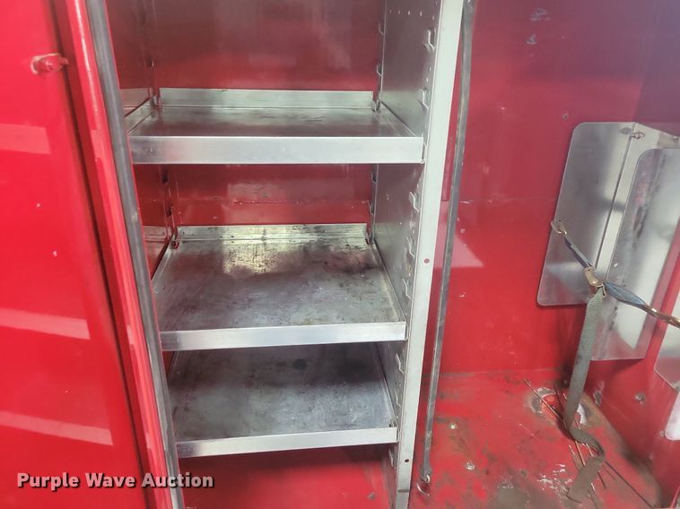 image for item IQ9805 2005 GMC C5500  utility / service truck