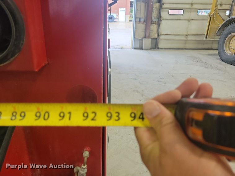 image for item IQ9805 2005 GMC C5500  utility / service truck