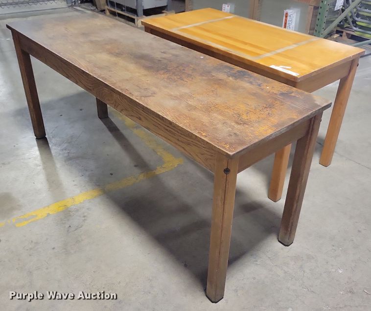 image for item IQ9806 (2) tables