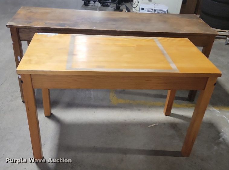 image for item IQ9806 (2) tables