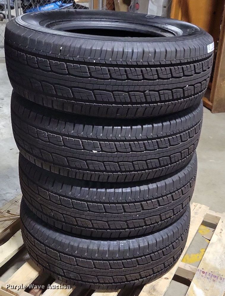 image for item IQ9811 (4) Graber HTS LT275/65R18 tires