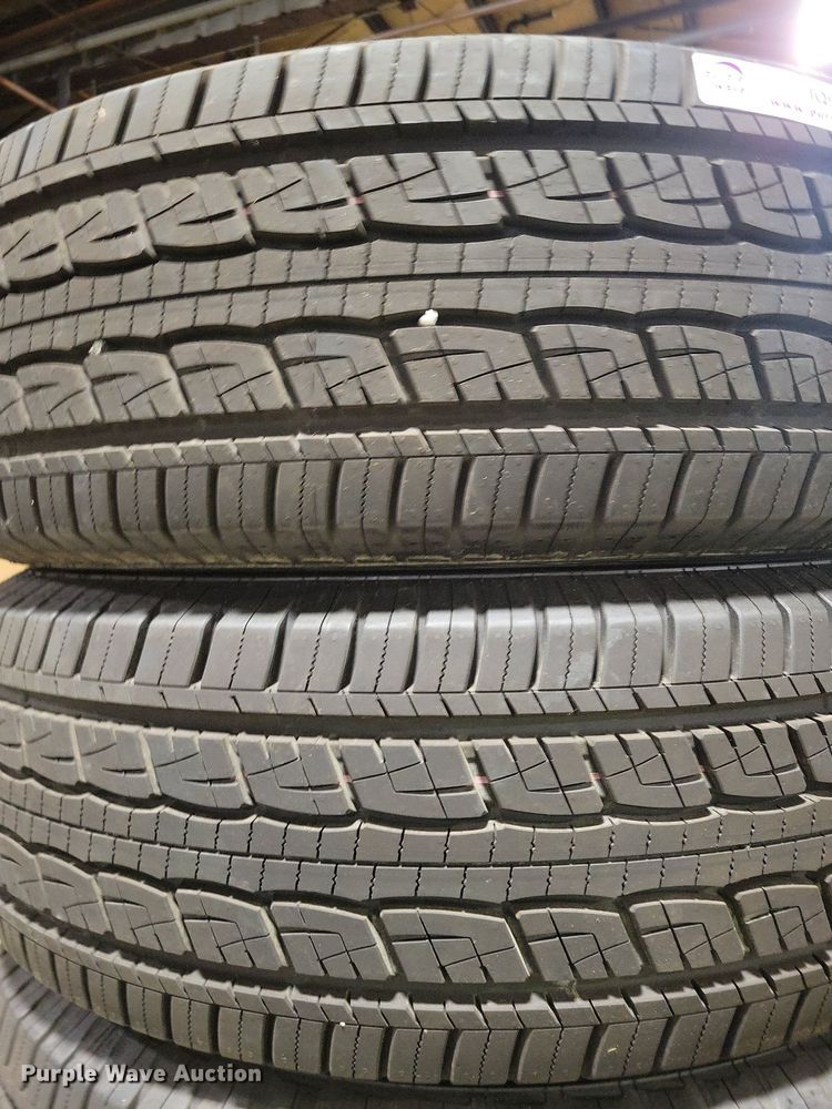 image for item IQ9811 (4) Graber HTS LT275/65R18 tires