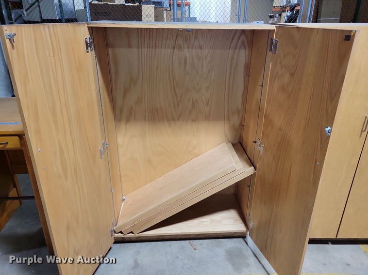 image for item IQ9814 Furniture