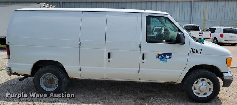 image for item IQ9815 2006 Ford E250  van