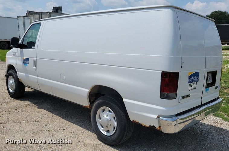 image for item IQ9815 2006 Ford E250  van