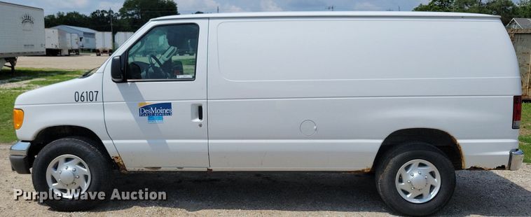 image for item IQ9815 2006 Ford E250  van