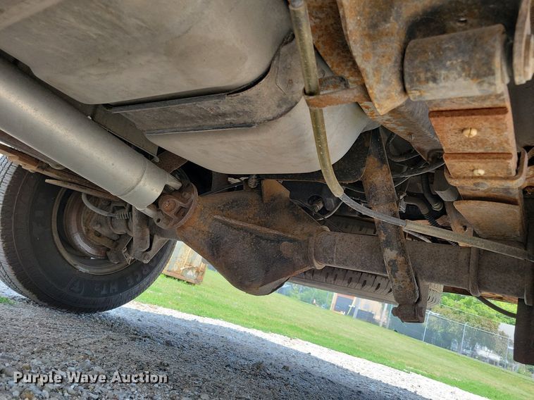 image for item IQ9815 2006 Ford E250  van