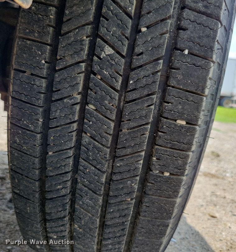 image for item IQ9815 2006 Ford E250  van