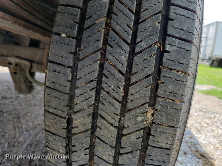 image for item IQ9815 2006 Ford E250  van