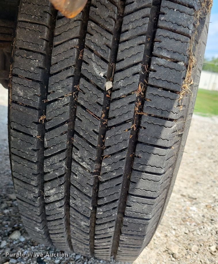 image for item IQ9815 2006 Ford E250  van