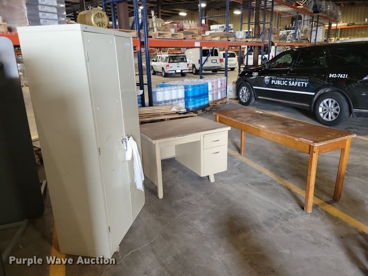 image for item IQ9817 Furniture