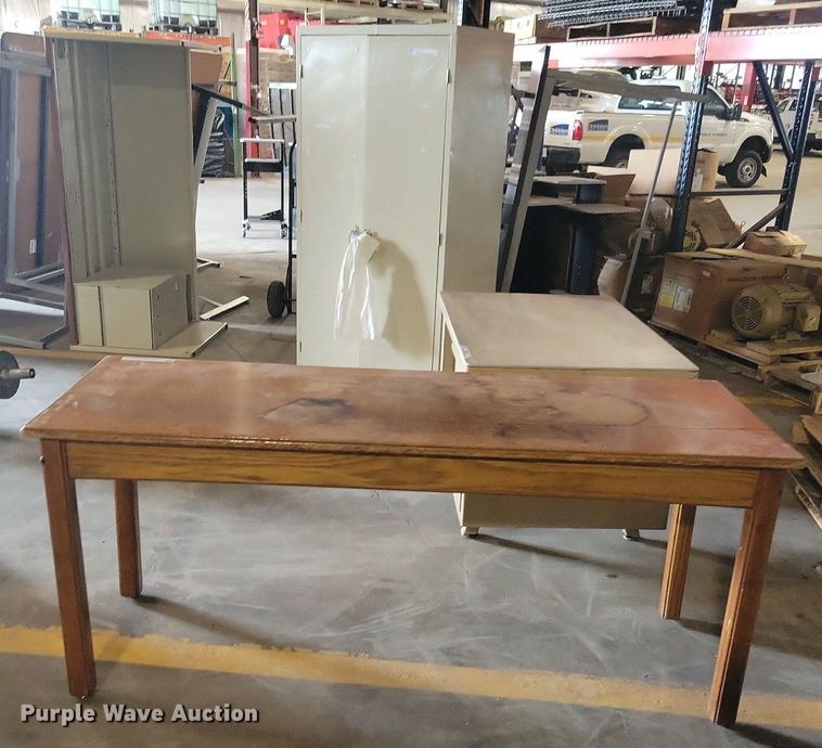 image for item IQ9817 Furniture