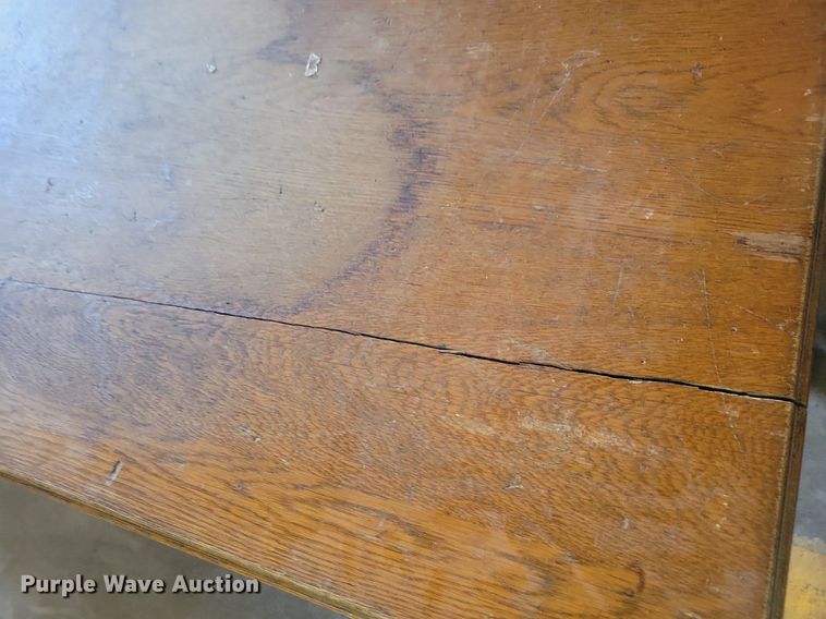 image for item IQ9817 Furniture