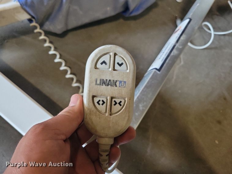 image for item IQ9818 Aqua Creek Products F-800SC2  pool lift