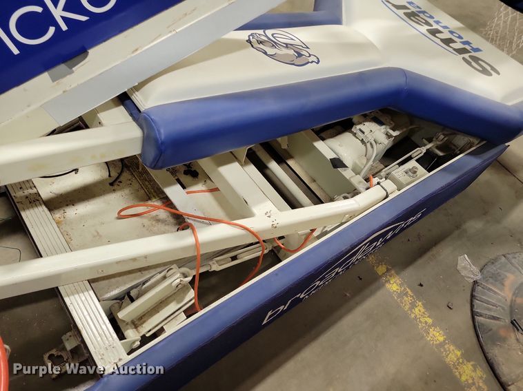 image for item IQ9820 Bison  basketball goal