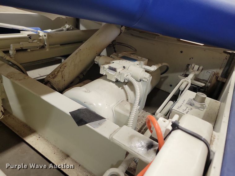 image for item IQ9820 Bison  basketball goal