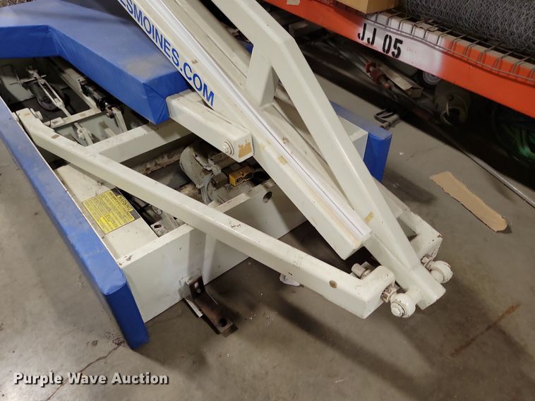 image for item IQ9821 Bison  basketball goal