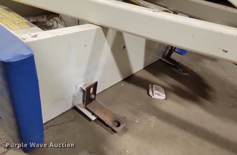 image for item IQ9821 Bison  basketball goal