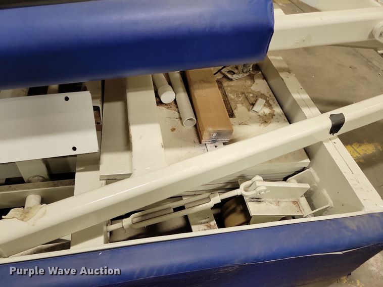 image for item IQ9822 Bison  basketball goal