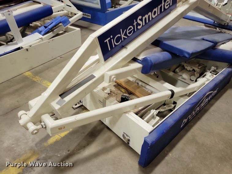 image for item IQ9822 Bison  basketball goal