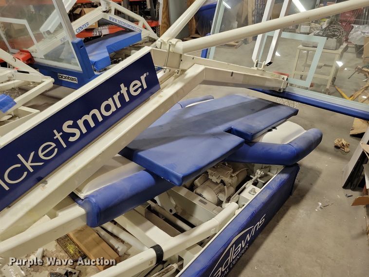 image for item IQ9822 Bison  basketball goal