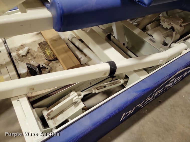 image for item IQ9822 Bison  basketball goal