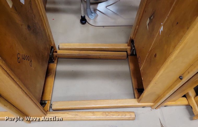 image for item IQ9823 (5) desks