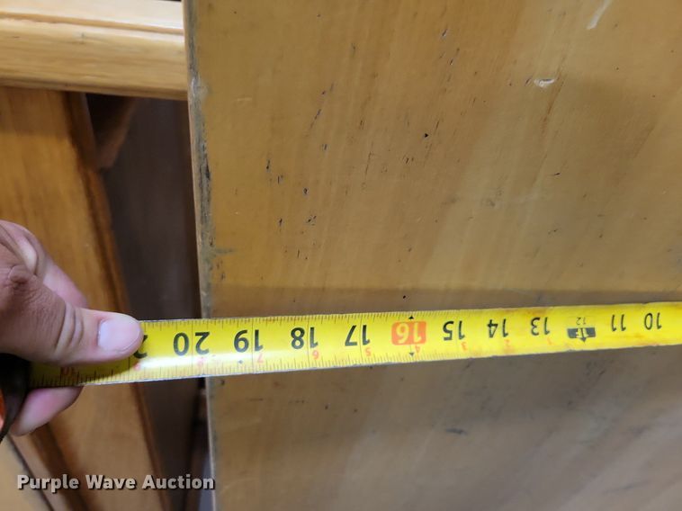 image for item IQ9823 (5) desks